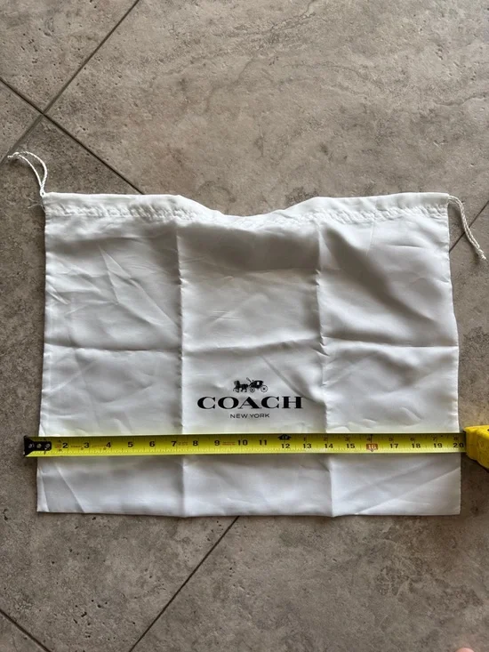 Coach purse with dust bag - Picture 10 of 15